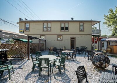 Side view of the boutique and outdoor area